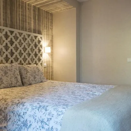 Apartment Plum Guide - Areca